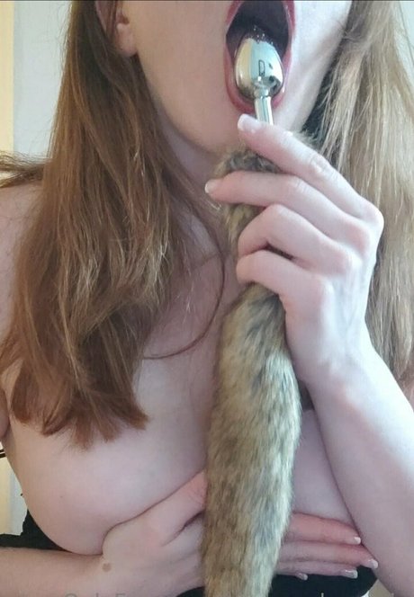 pequeydemonio modelo atractivo galería