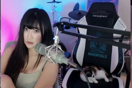 Aria Saki estrella caliente imagen