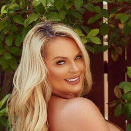 Greedy Groove free actress photo