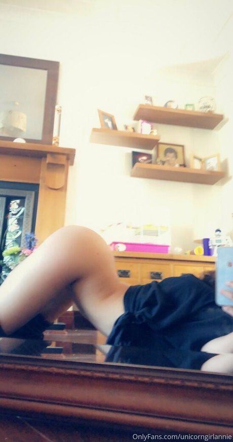 annietaboo estrella atractiva galería