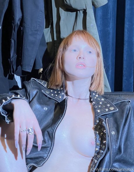 Arina Bik haut de star du porno archive