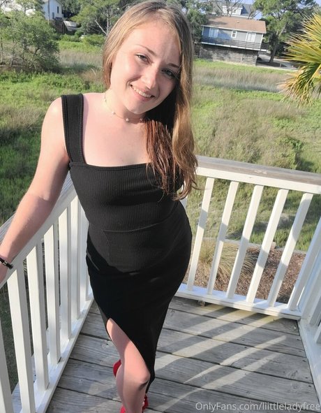 liittleladyfree actriz desnuda foto