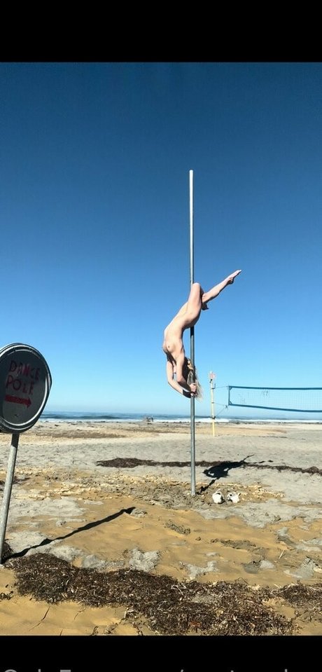 cgetsnakey estrella adulta galerías