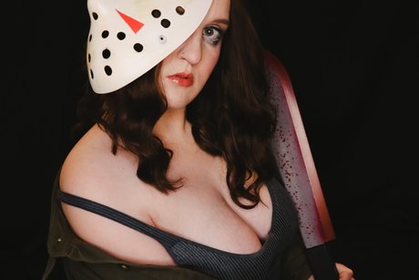 Sass After Dark ON HIATUS star sex pictures