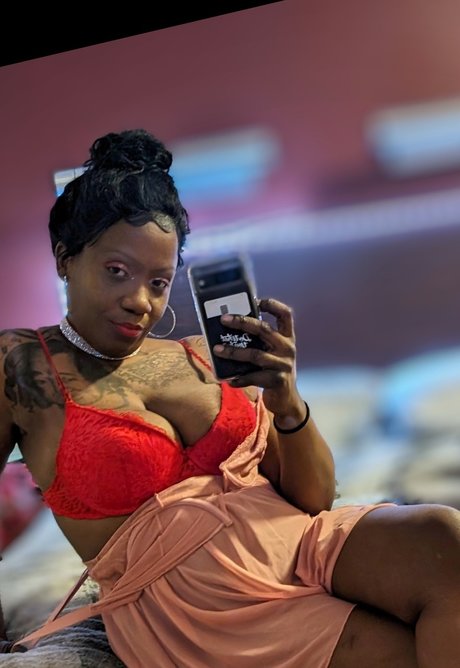 Black and aged to perfection Ms Sasha_ star top pictures