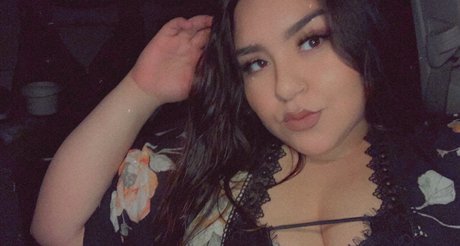 thickthighsandfatdabs_ star perfect pictures