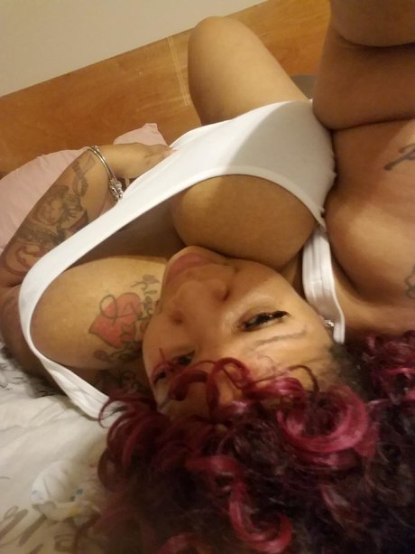 4EvaJuicy beautiful pornstar picture