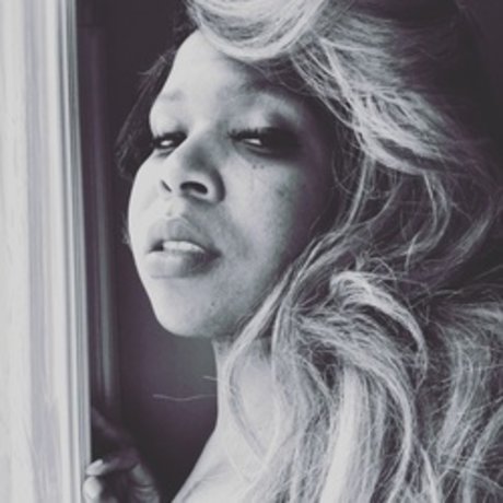 Tat2dnPretty model beautiful picture