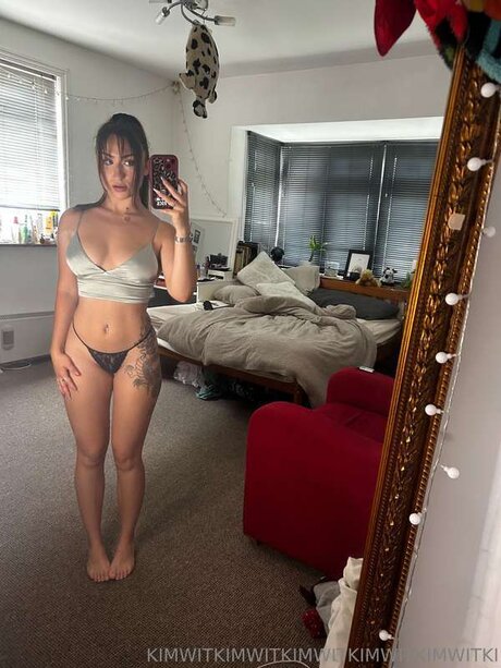 Kim VIDEO CALLS adult actress archive