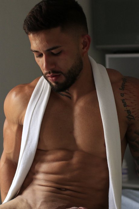 Grego Silva nude star pic
