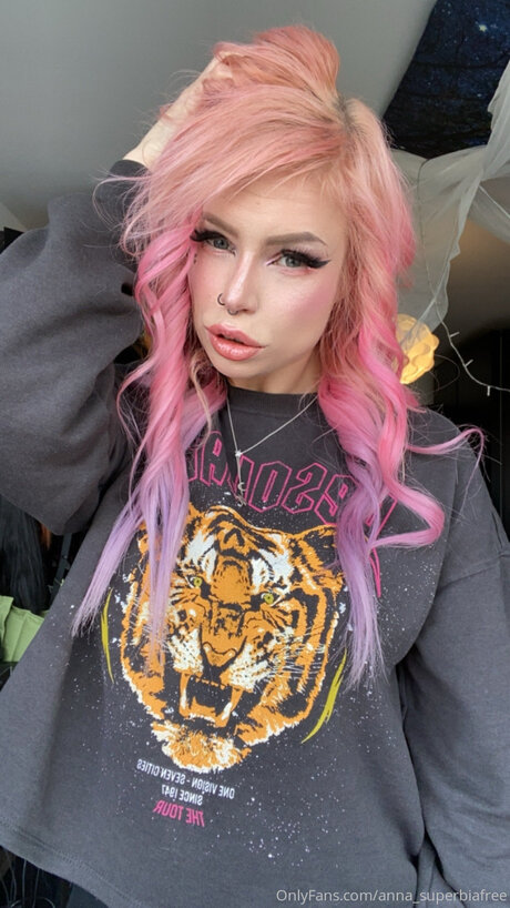 Superbia actriz atractiva imagen