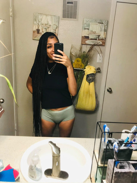 Tyblood estrella porno hermosa imágenes