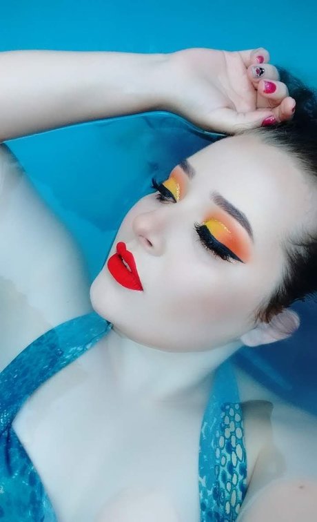 Fernanda Nascimento Beauty art model photos
