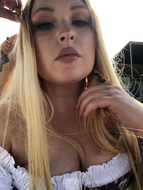 GingerPawz pornstar pretty pics