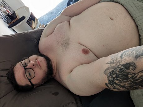 ChubbySheay naked model gallery