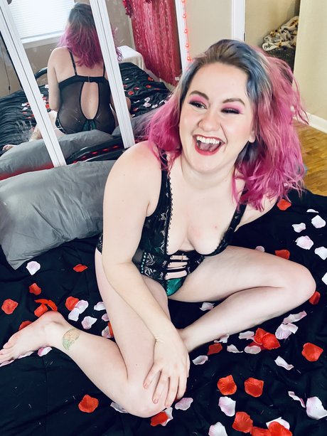 Haley Rose_ beautiful star picture