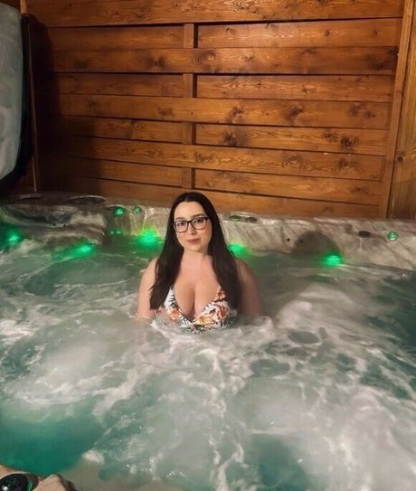 Kirsty Wells linda estrella imágenes