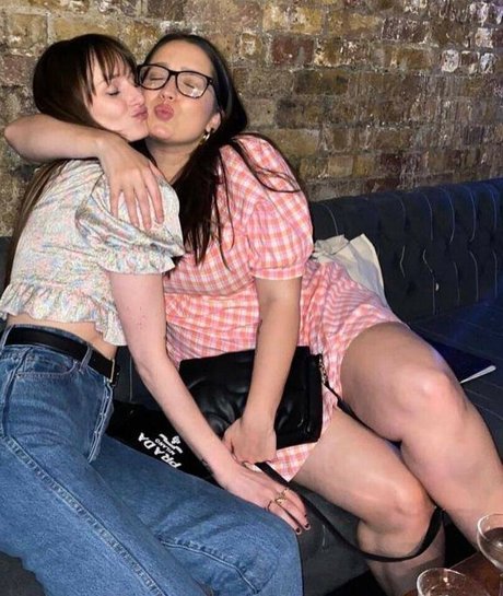 Kirsty Wells actriz imágenes