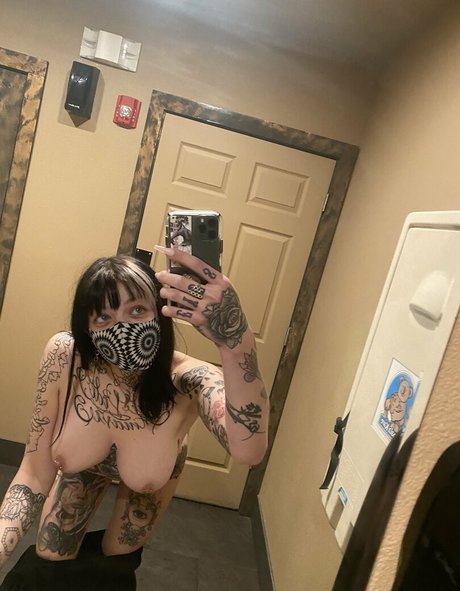 KrispyKremeRose meilleure star du porno archive