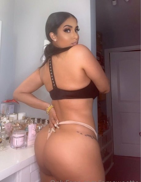 iamsweette beautiful pornstar pictures