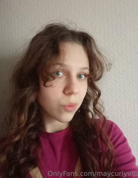 maycurlyvip star du porno sexy photos