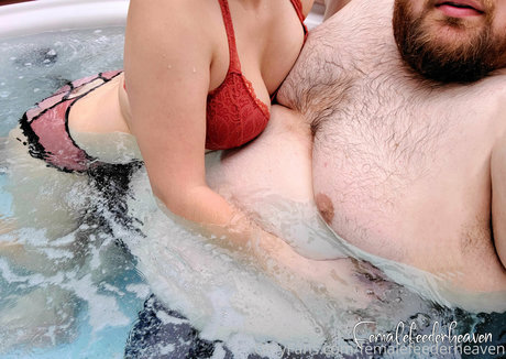 femalefeederheaven erotic star image
