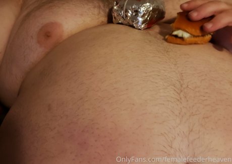 femalefeederheaven estrella porno perfecta foto