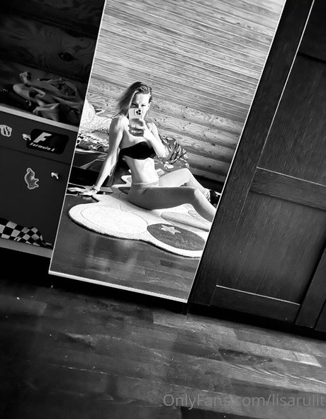 Lisa Rulit estrella porno erótica archivo