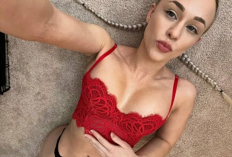 Penelope Ford estrella exclusiva imagen