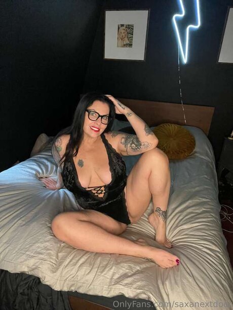 saxanextdoor star du porno belle archive