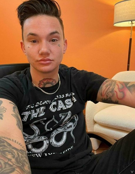 nikkihearts actriz erótica galerías