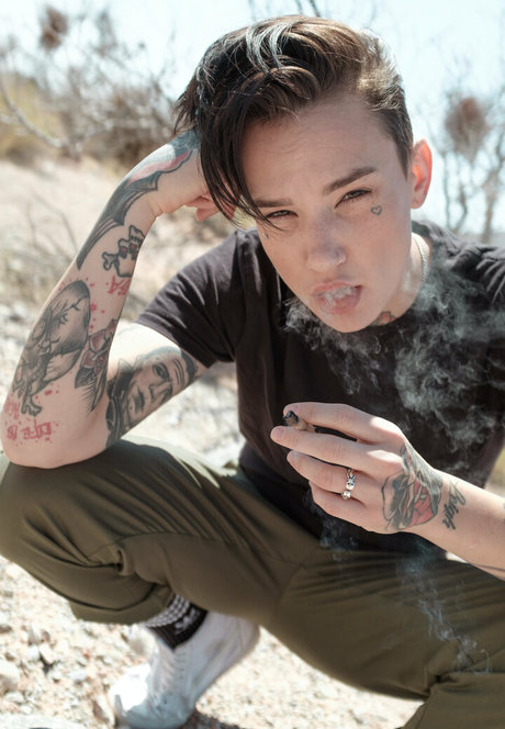 nikkihearts bonita estrella porno fotos