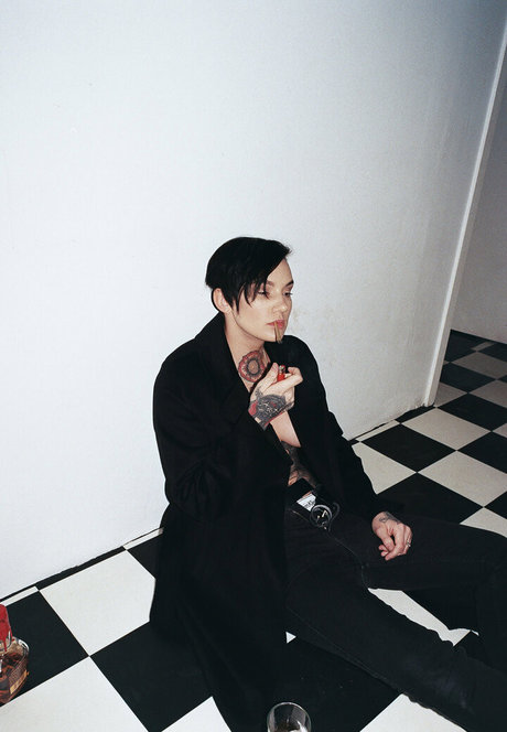 nikkihearts actrice porno archive