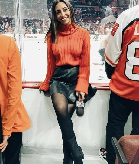 Andrea Helfrich estrella porno hermosa galería