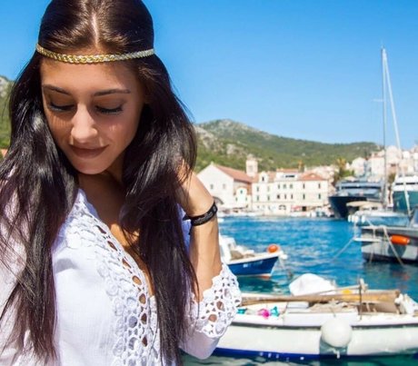 Andrea Helfrich modèle meilleur img