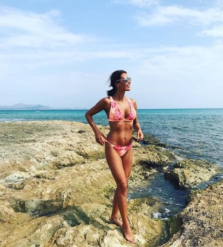 Melanie Sykes nus étoiles img
