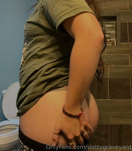 emswrldxo modèles nus images