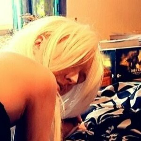 maxxyshy hermosa estrella porno recopilación