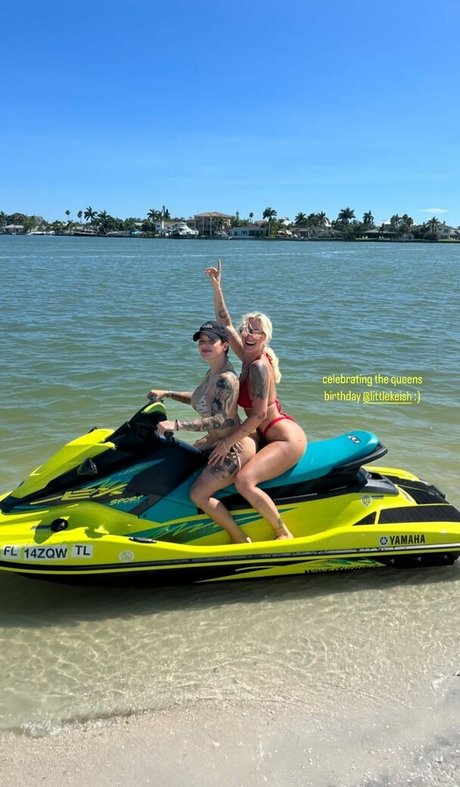 Taylor Hughs sex model galleries