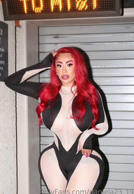 daniela23 19 estrella porno desnuda archivo