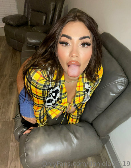 daniela23 19 sexy pornstar pics