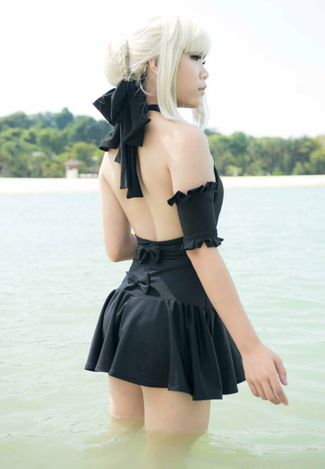 astridwasmyidea model adult image