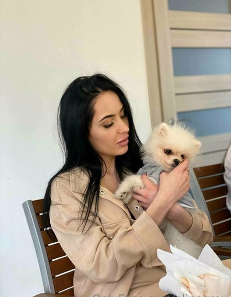 alinagrey modelo mejor imagen