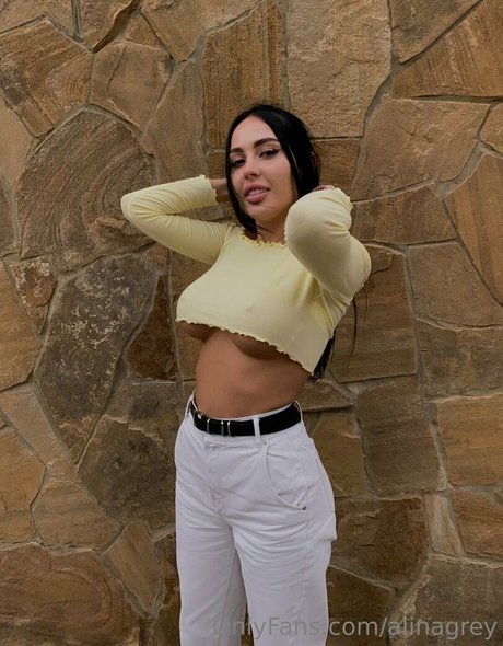 alinagrey étoile adulte galerie