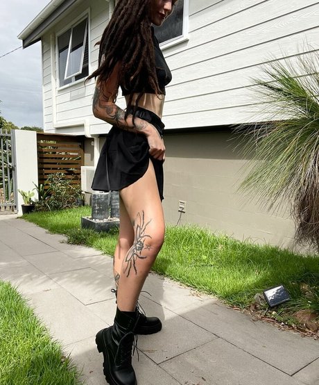 Skye Sharp hermosa modelo galería