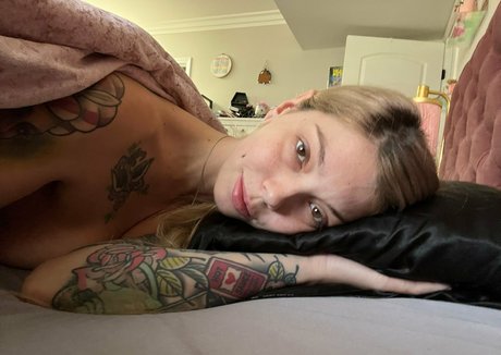 Kayleexryder modelo pornografico foto