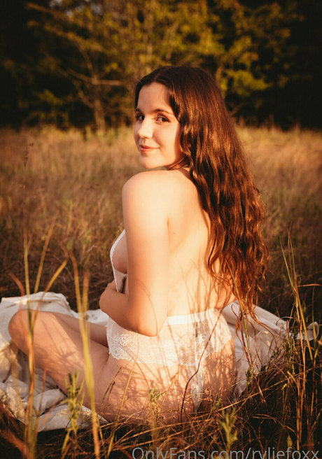 ryliefoxx actrice sexy images
