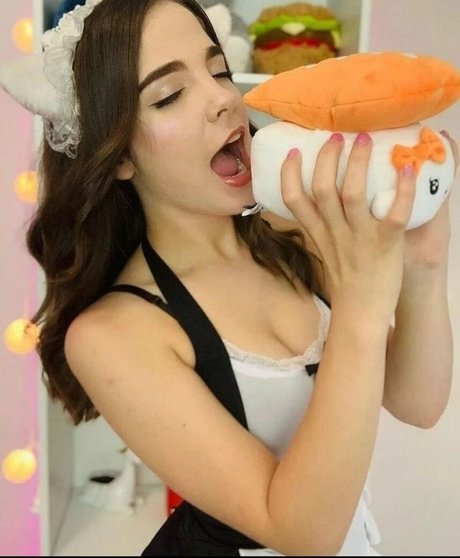 Staryuuki modèle joli photos