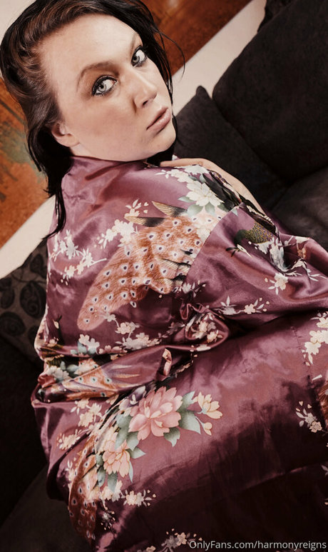 harmonyreigns étoile gratuite img