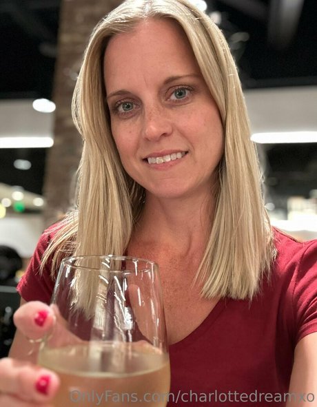 charlottedreamxo star du porno archive